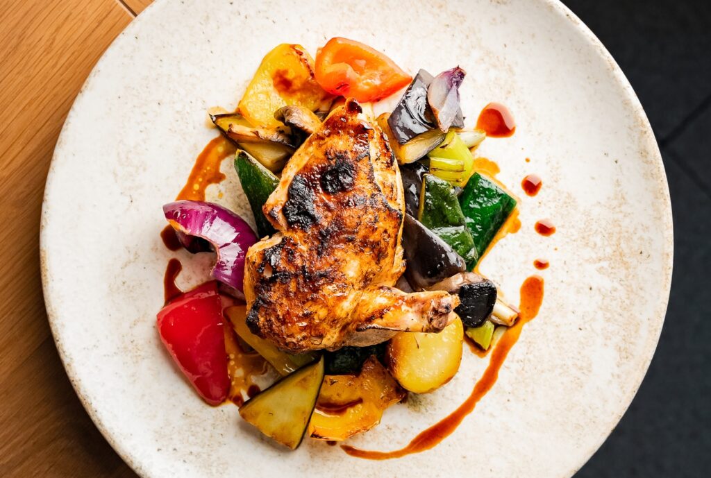 POLEDNÍ MENU – Středa 1.4.: Kde se dnes v centru Prahy můžete dobře najíst?